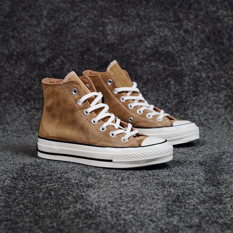Scarpe da ginnastica alte in tela scamosciata anni '70 del 2023, stile da coppia femminile con 2 paia di lacci_voghion.com