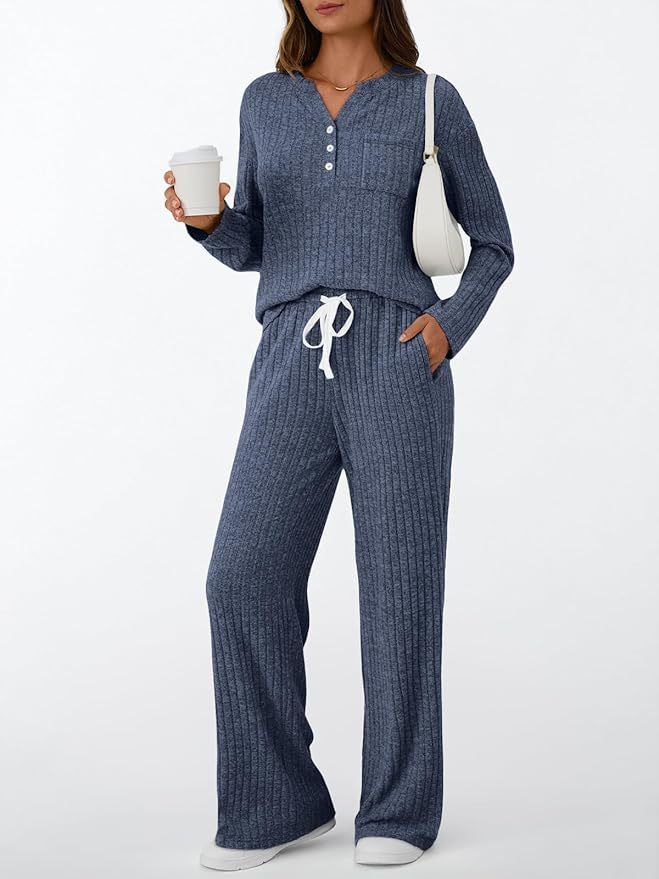 Ribbed Fleece Lounge Set – Cozy Long Sleeve Pajama Set (V-Neck & Pants) | Soft & Breathable (Multiple Colors)_voghion.com