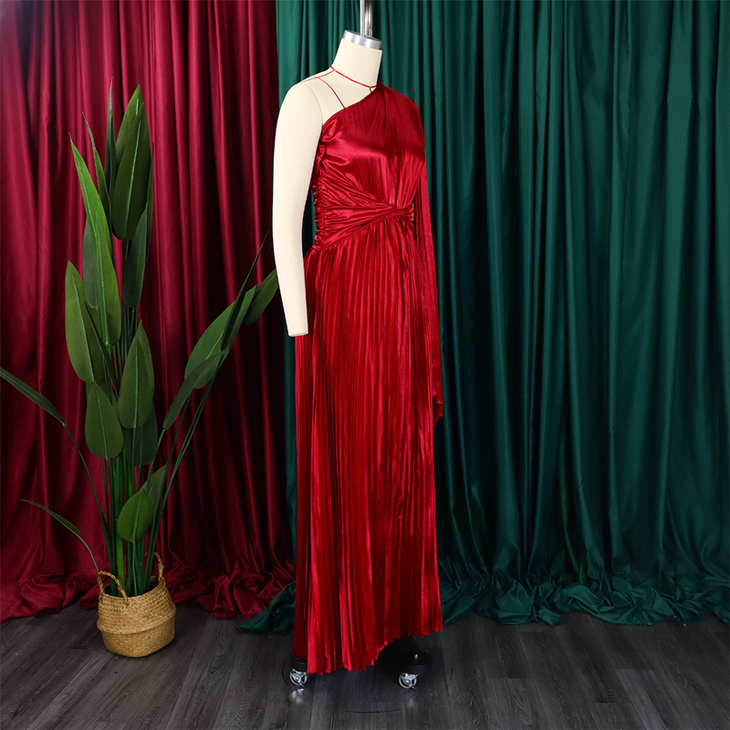women's clothing new one-shoulder pleated long skirt oblique collar waist dress _voghion.com