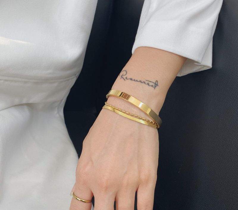 Moda Semplice Catena a Serpente Piatta Catena di Riso Non Separabile Può Essere Abbinata a Volontà Braccialetto Sovrapposto Stile Francese_voghion.com