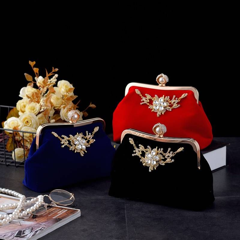 Pochette de soirée luxueuse ornée de strass et dotée d'une bandoulière chaîne, élégante pochette de mariage pour les mariées et les robes qipao_voghion.com