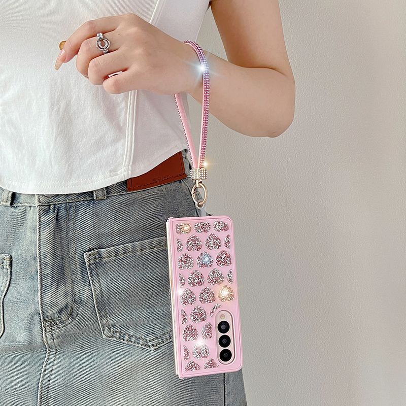 For Samsung Galaxy Z Fold 3 4 5 W22 W23 W24 Luxury Diamond Heart Strap Chain Phone Case Cover_voghion.com