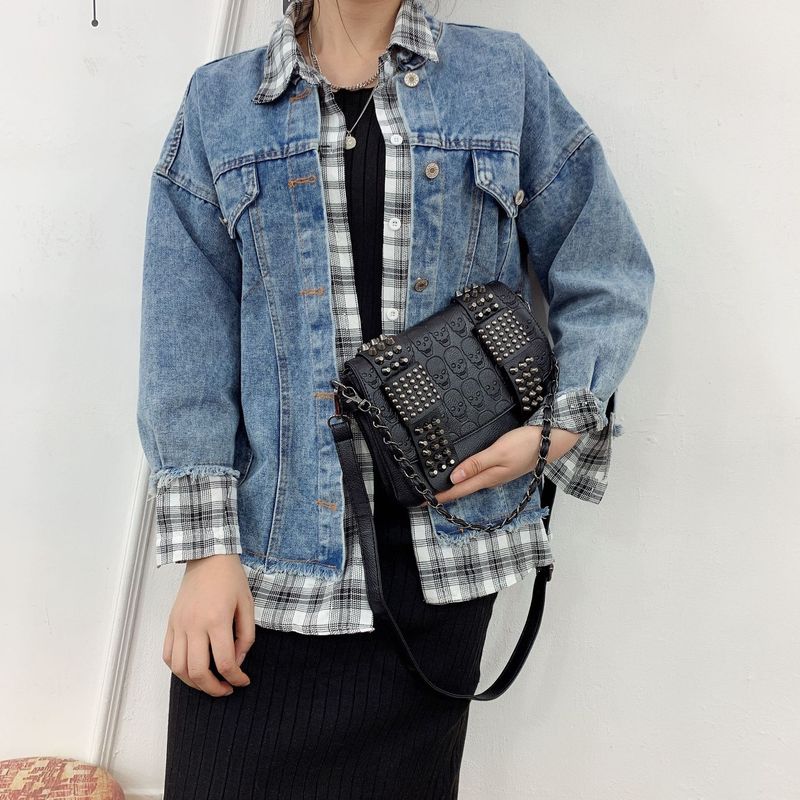 Borsa a tracolla vintage con tracolla a catena – Borsa a tracolla gotica punk con borchie a forma di teschio e laccetto da polso staccabile (tracolla regolabile in stile retrò boho)_voghion.com