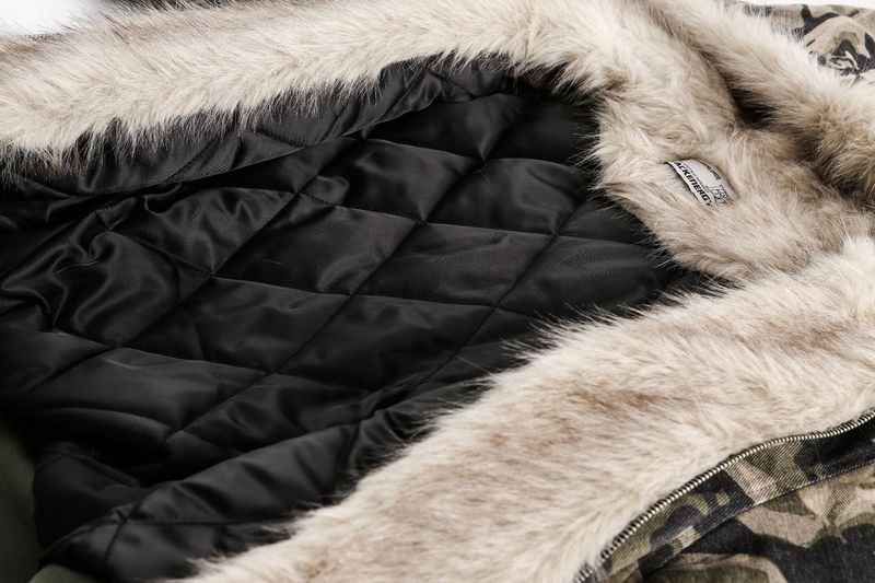 Abbigliamento maschile Real Shot Giacca in cotone con collo in pelliccia mimetica di alta qualità_voghion.com