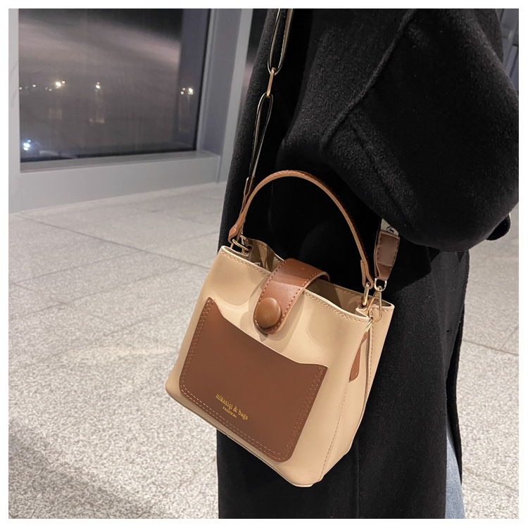 Nischenmode Handheld-Schultertaschen für Damen in Europa und den USA Trend Crossbody Hitched Retro Bucket Bag_voghion.com