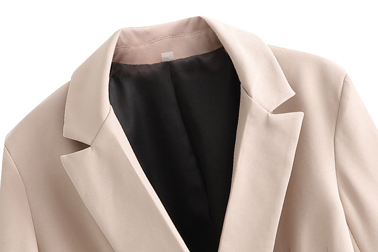 Giacca da donna corta con risvolto sottile da donna + minigonna con spacco a vita alta_voghion.com