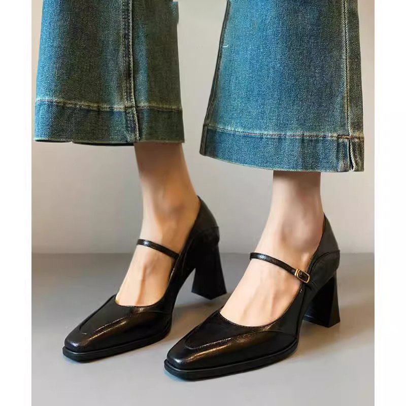 2025 Neue Stil Flacher Mund Einzel Für Frauen Französisch Hohe Mary Jane Ein Riemen Kleine Quadratische Zehe Blockabsatz Mode Schuhe_voghion.com