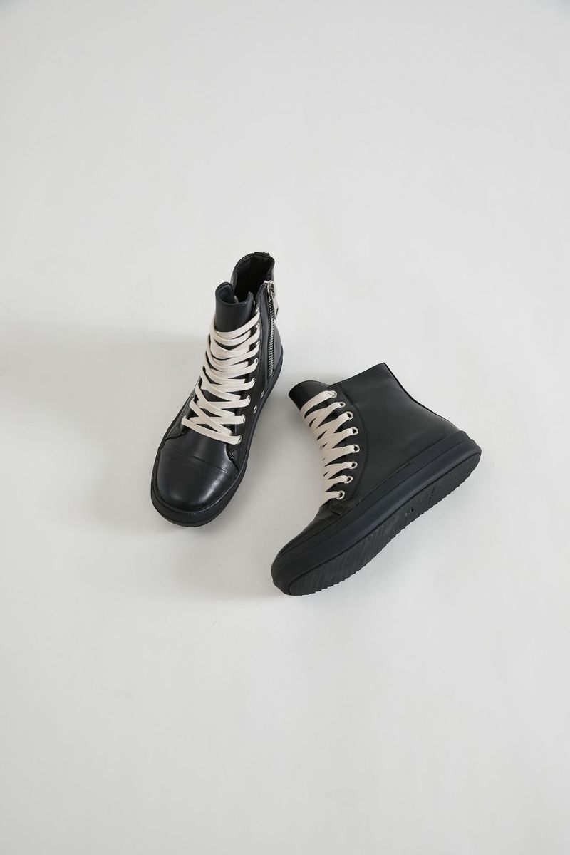 2022 autumn and winter new European and American cross border personality trend foreign trade high top shoes dark style men and women_voghion.com
