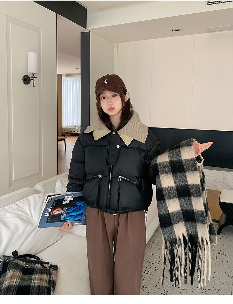 2024 European Knitted Short Down Jacket Women's Winter Fashion Splicing Doll Collar Cotton Coat Trend_voghion.com