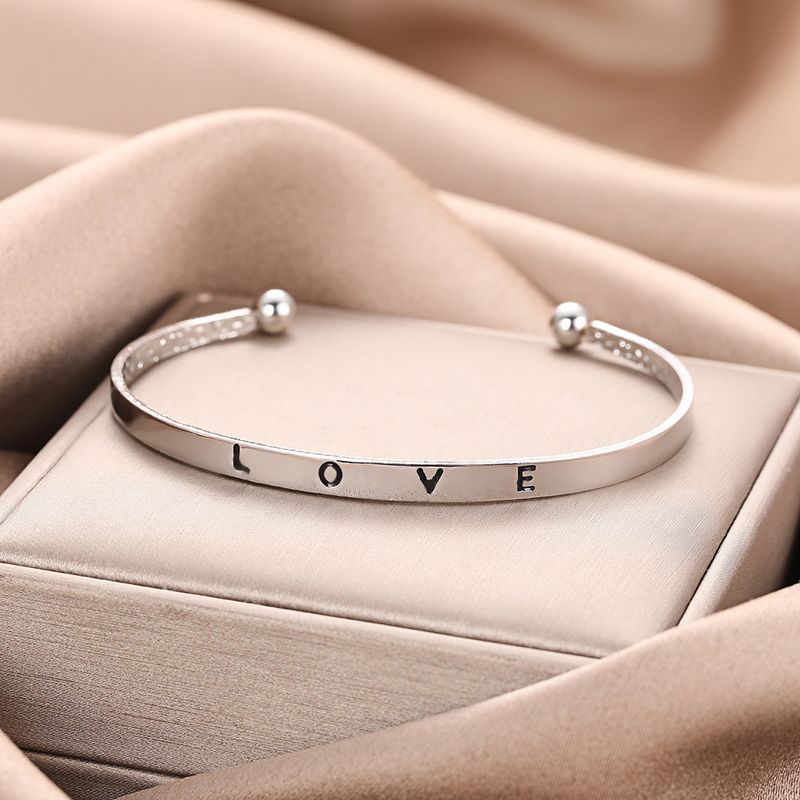 Leichte Luxus Englisch Brief Nische Zubehör Gold Für Frauen High-end Offene Armband Schmuck_voghion.com