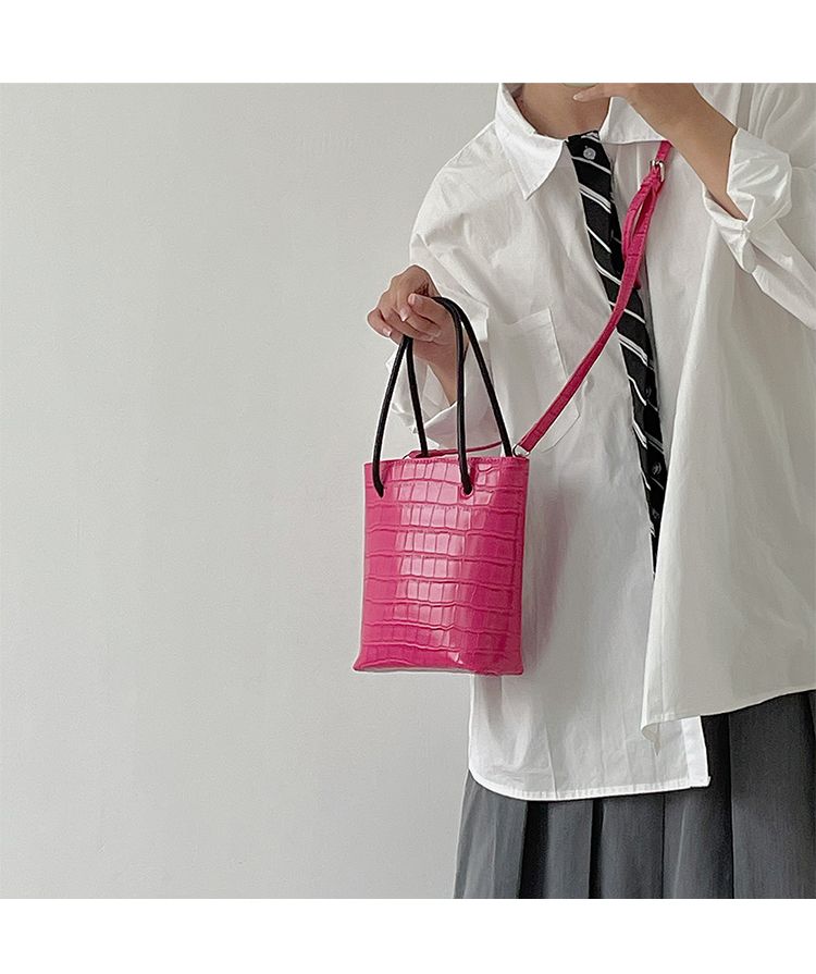 Sac à main crocodile de niche pour femmes, version coréenne, avec seau à motif portatif, à la mode, nouvelle collection 2024_voghion.com