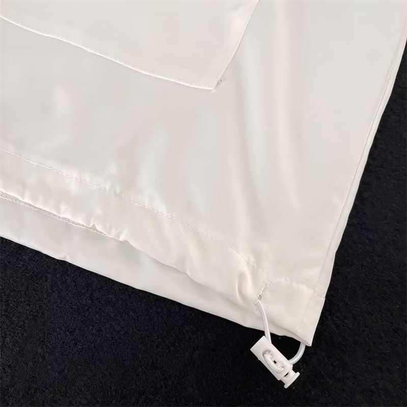 Giacca antivento con cappuccio alla moda da uomo: foderata in pile, impermeabile, vestibilità oversize, design patchwork, stile casual streetwear_voghion.com