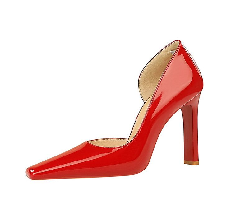 Damenschuhe mit dicken Absätzen, superhohen Absätzen, Lackleder und flacher, seitlich ausgehöhlter quadratischer Spitze_voghion.com