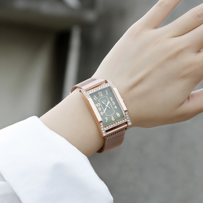 Orologio da donna Mila in lega con quadrante di lusso con intarsio di diamanti, movimento digitale al quarzo, fibbia magnetica_voghion.com