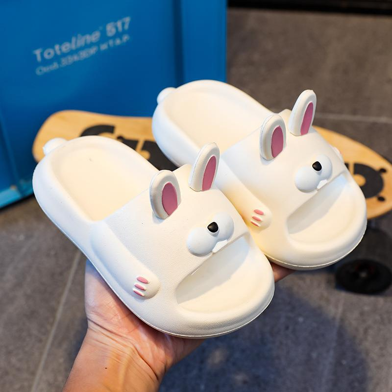 Neue Sommer-Outwear mit weicher Sohle, süßes kleines Kaninchen, rutschfeste Hausschuhe für Kinder im Eltern-Kind-Stil_voghion.com