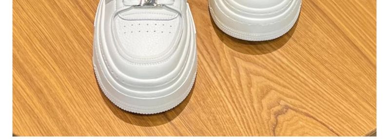 Echtes Leder weiße Schuhe für Frauen 2024 Frühling Damenschuhe neue weiße flache Schuhe dicke Sohle Erhöhung kleine Freizeitschuhe_voghion.com