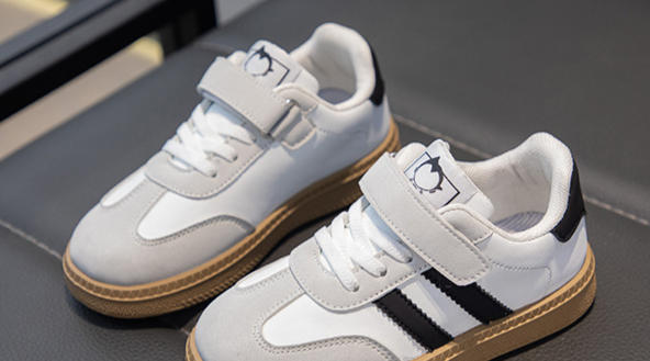 Buty dziecięce Buty sportowe Wiosna i jesień Nowe Chłopięce All Match Antypoślizgowe Oddychające Trampki studenckie_voghion.com