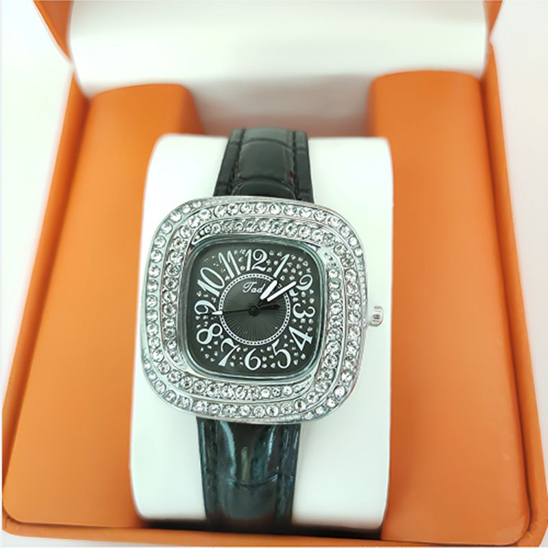 Montre à quartz numérique pour femme, simple et tendance, avec ceinture sertie de diamants, pour étudiante_voghion.com