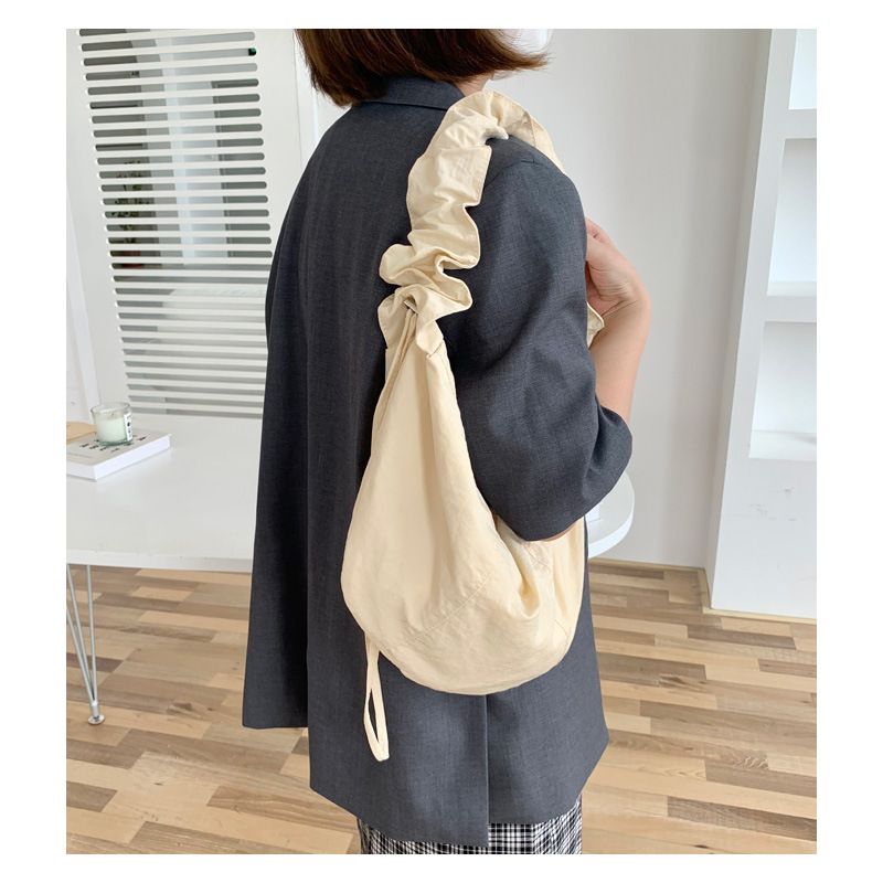 Koreaanse stijl eenvoudige geplooide wolkentas kleine frisse literaire nylon doek draagbare schoudertas trekkoord schouderband crossbody tas_voghion.com