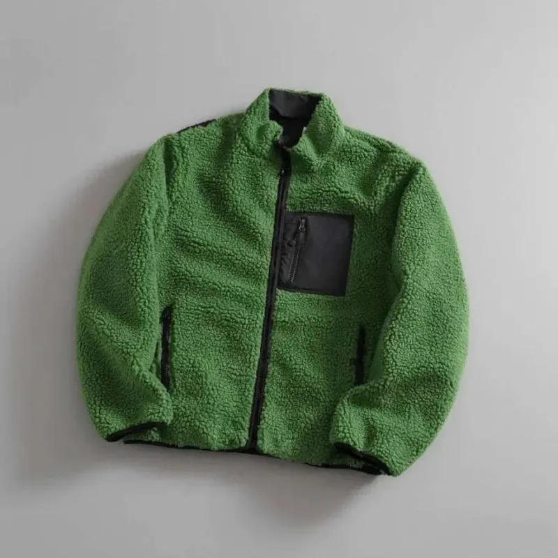 Giacca in pile reversibile: cappotto oversize in lana d'agnello ispirato al Y2K per lo streetwear e lo stile casual_voghion.com