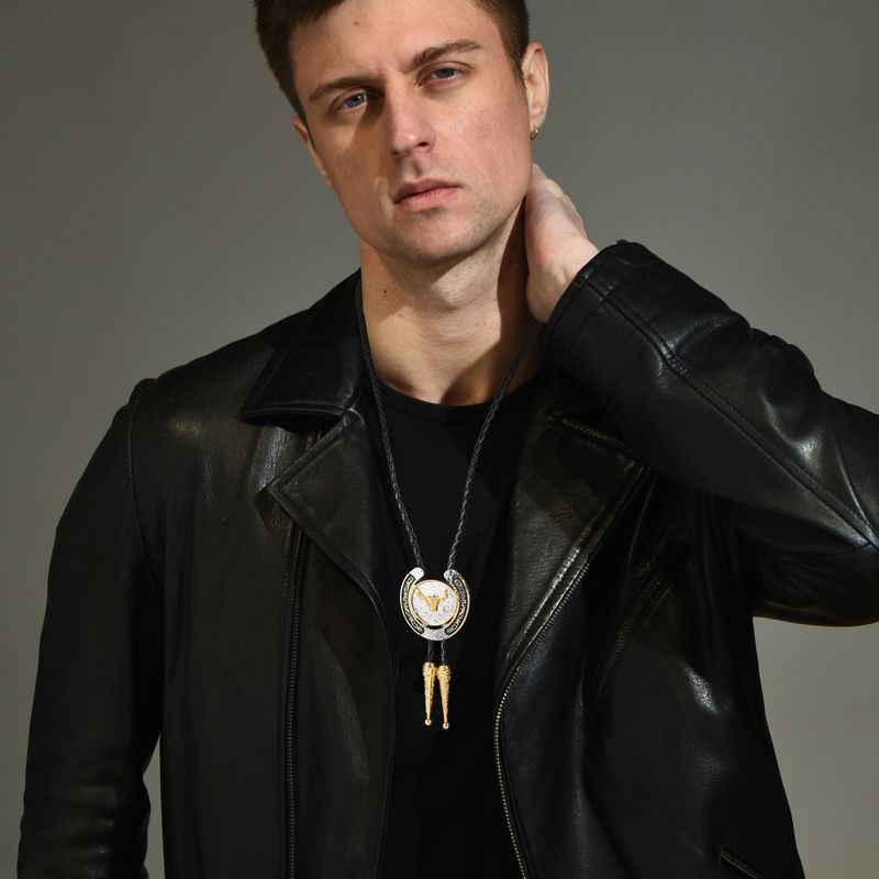 Collana con ciondolo a forma di U a forma di ferro di cavallo con lettera, design creativo, nuova catena con laccio_voghion.com