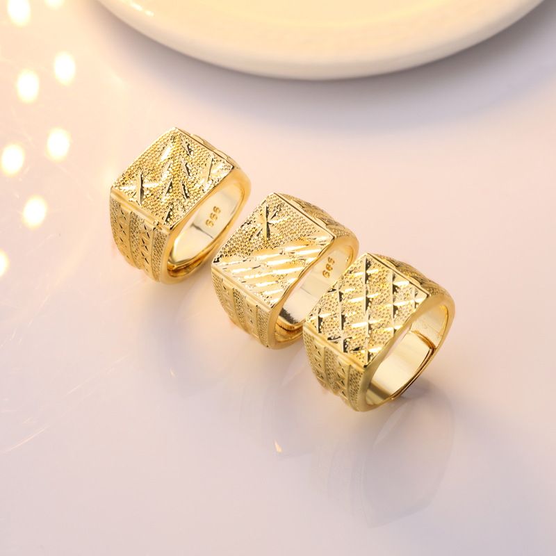 Anello aperto da uomo placcato in rame con fiore in oro opaco Zhenrong Lao_voghion.com