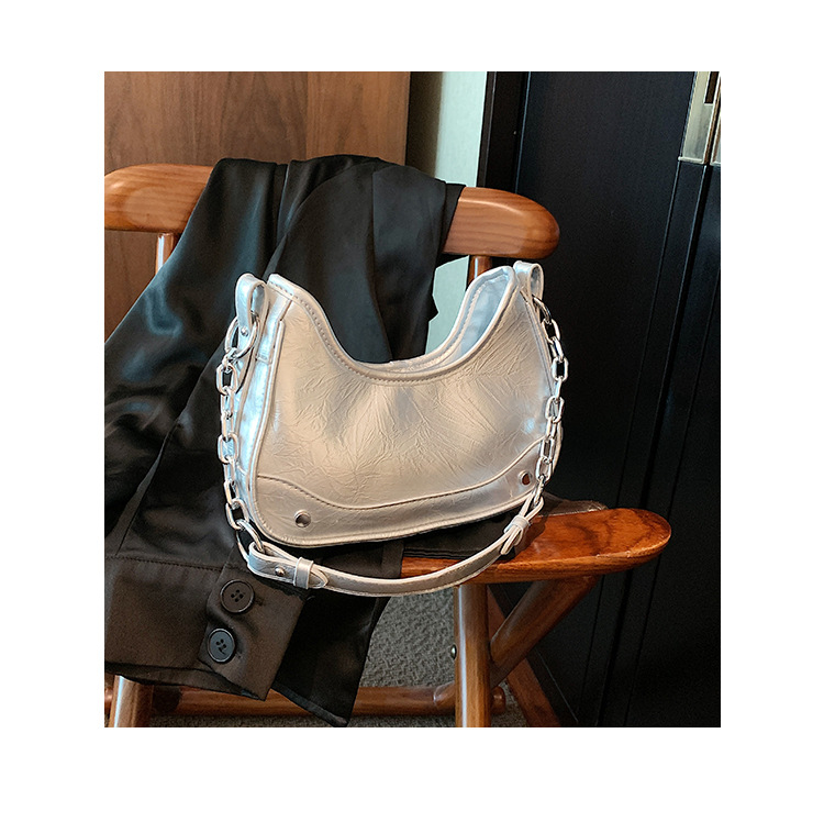 Niche haut de gamme chaîne aisselle sac pour femmes 2023 été nouveau Style Simple polyvalent sac à bandoulière une pièce livraison directe_voghion.com