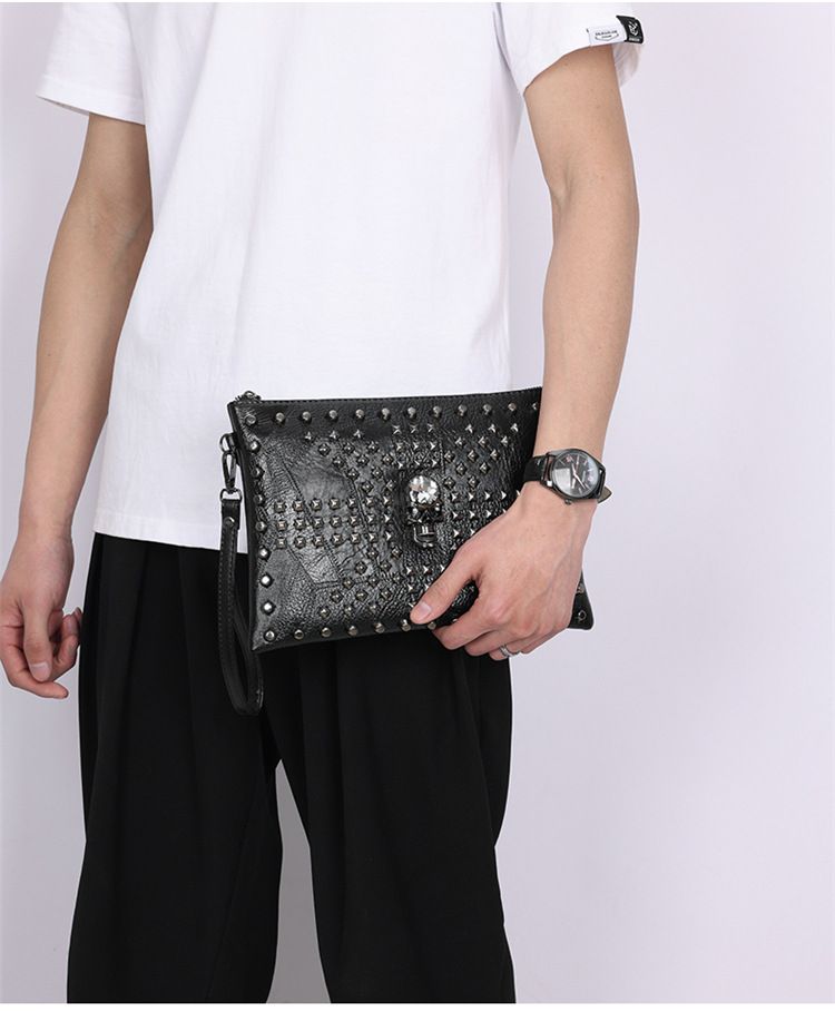 Men's Skull & Crossbones Studded Handbag – Vintage PU Leather Messenger Bag With Spikes, Large Capacity For Daily Essentials & 8-Inch Tablet_voghion.com