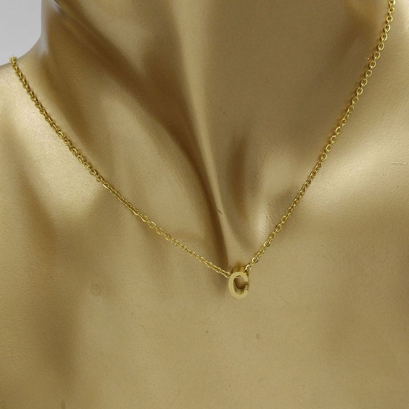 Klaar voorraad roestvrij staal Initial Goudkleurige Gesneden Letters Enkele Naam Choker Ketting Voor Vrouwen Hanger Sieraden Cadeau dropshipping_voghion.com