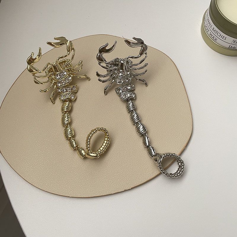 Catena a forma di scorpione in metallo bianco per donne, stile hip hop punk, esagerata, elastica, anello per indice unico_voghion.com