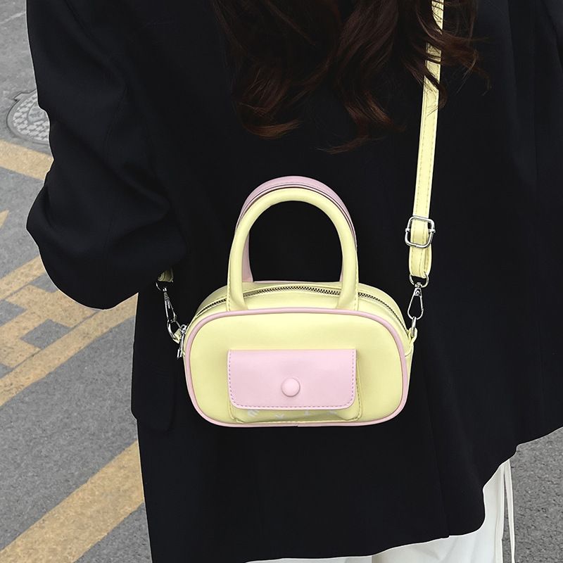 Borsa a tracolla multitasche in stile coreano per donna, da portare sotto le ascelle, di Niche, alla moda e alla moda_voghion.com