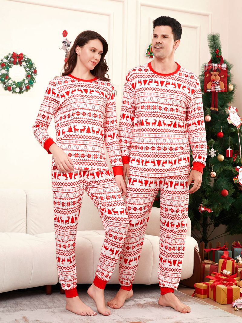 Premium-Weihnachtspyjama-Set für die ganze Familie – Ultraweiche Nachtwäsche mit Rentier-Print für Erwachsene, Kinder und Haustiere (Langarm, Ganzjahreskomfort)_voghion.com