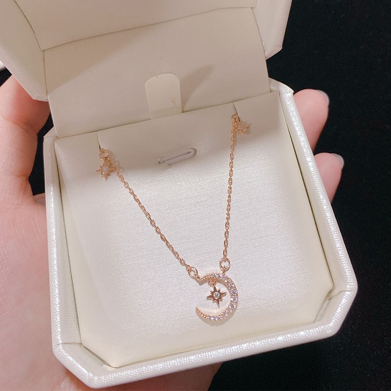Sterling Silver Star Moon Necklace For Women Summer Light Luxury Niche Design High-end Collarbone Chain 2024 New Trend_voghion.com