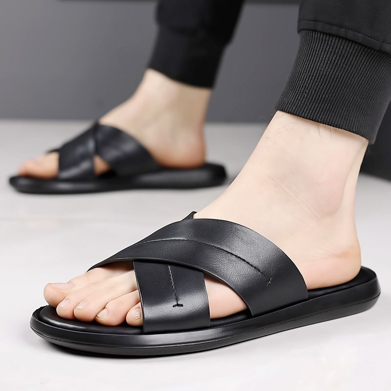 Sommer 2025: Neue modische und trendige einteilige Anti-Rutsch-Sandalen aus Leder für Herren_voghion.com