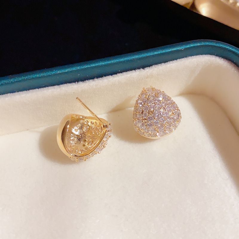 Orecchini eleganti con goccia d'acqua in zircone argento super lucido, design unico di nicchia alla moda_voghion.com