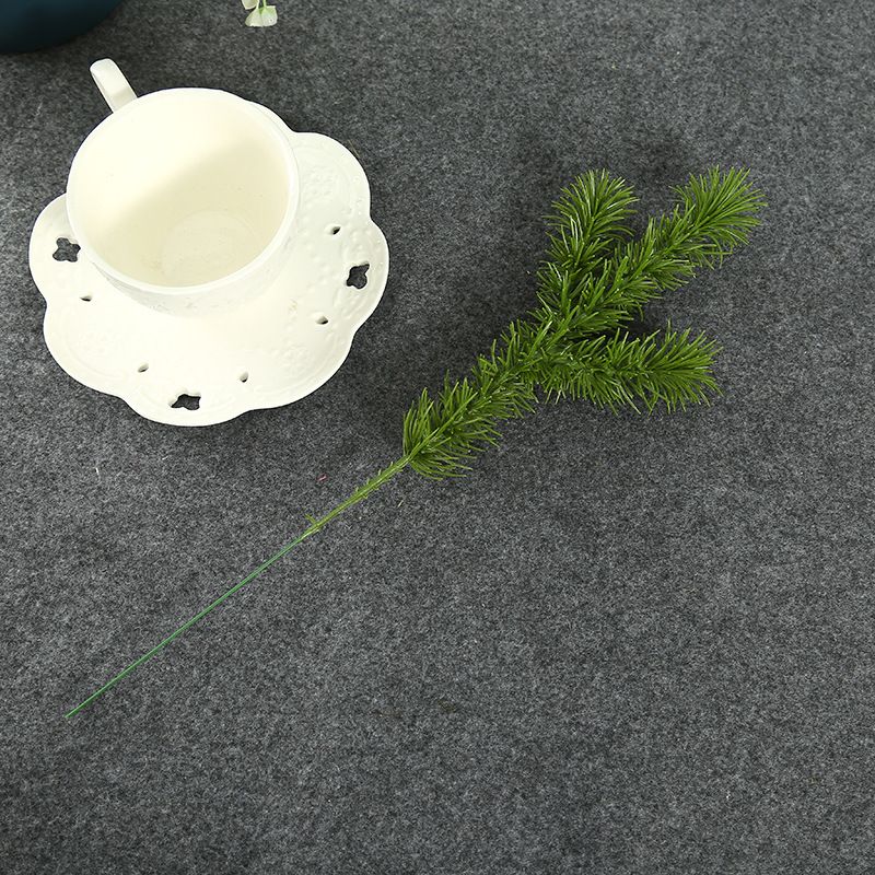 Premium Artificial Christmas Greenery Branches For DIY Wreaths, Trees & Holiday Decorations – Lifelike Pine, Eucalyptus & Foliage Stems_voghion.com