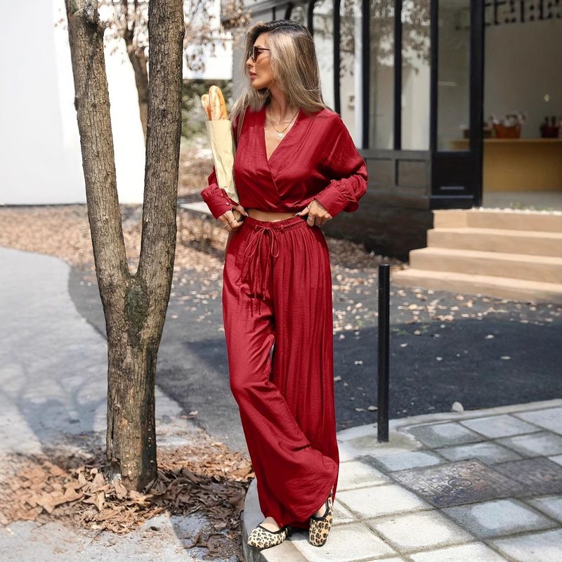 Completo due pezzi da donna 2025 composto da top a maniche lunghe con scollo a V profondo e pantaloni a gamba dritta_voghion.com