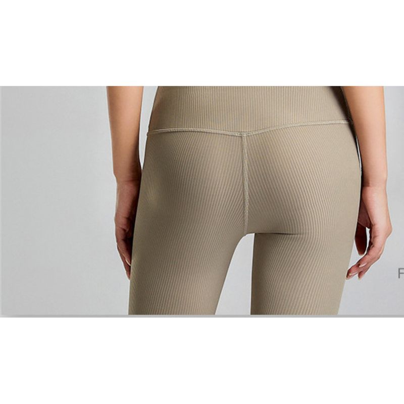 Haut de yoga avec coussinets de poitrine pour femme, ensemble de t-shirts de fitness pour l'été, Pilates, sport haut de gamme, manches courtes_voghion.com