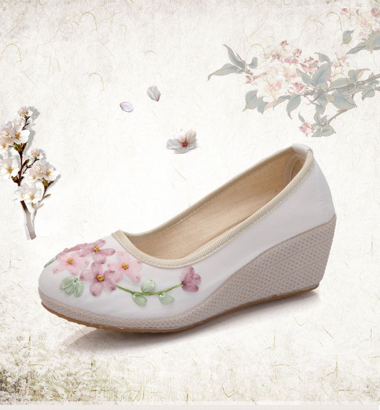 Damenschuhe im neuen Stil, alte Peking-Stoffschuhe, Keilabsatz, bestickte Schuhe im ethnischen Stil, chinesischer Stil, Hanfu-Schuhe, Retro-Damenschuhe mit hohem Absatz_voghion.com