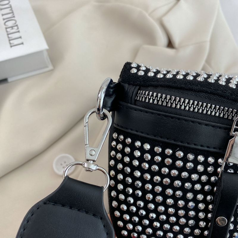 Versione coreana della borsa a tracolla alla moda con diamanti luminosi, borsa a tracolla, borsa a tracolla versatile, borsa cool con diamanti flash_voghion.com