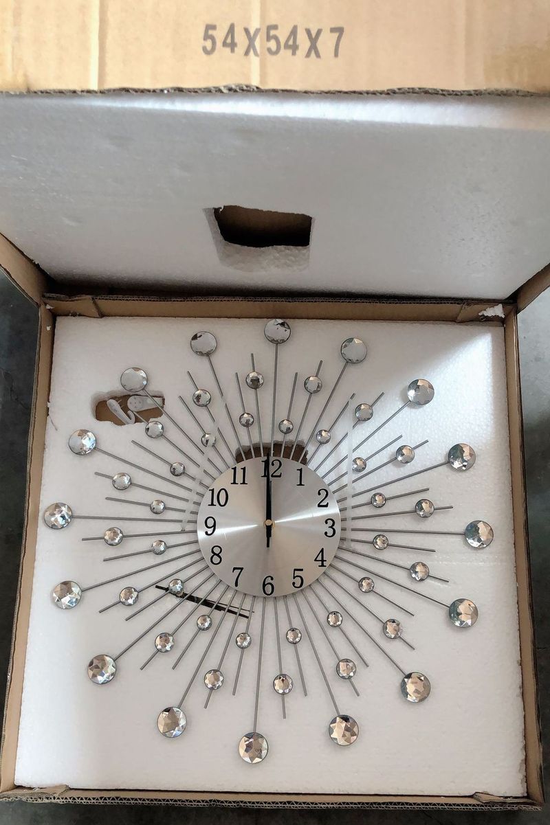 2025 kreative Eisen Metall Uhr Wanduhr Wohnzimmer Hause Dekoration Uhr Quarz Uhr_voghion.com
