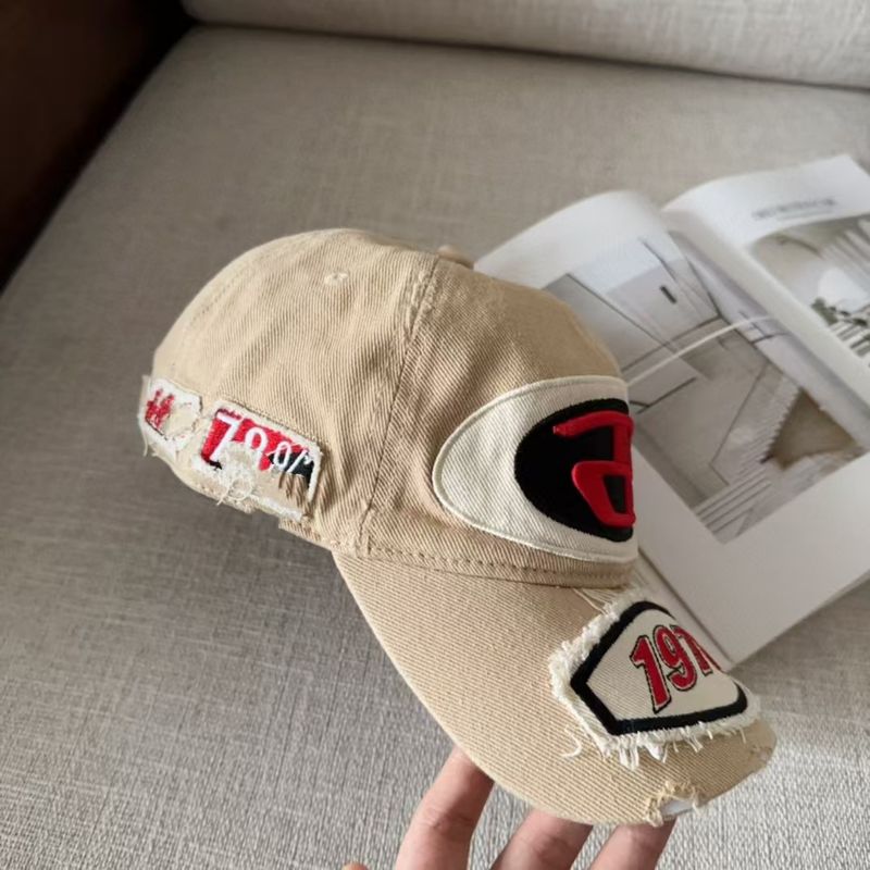 2025 Dark Vibes Style Nischen-Softtop-Entenschnabelpaar-Street-Fashion-Marke, gewaschene Baseballkappe mit gesticktem Logo_voghion.com