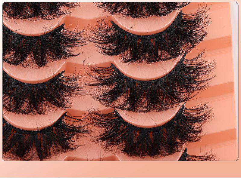 7 Pairs of False Eyelashes Volumize and curl eyelashes_voghion.com