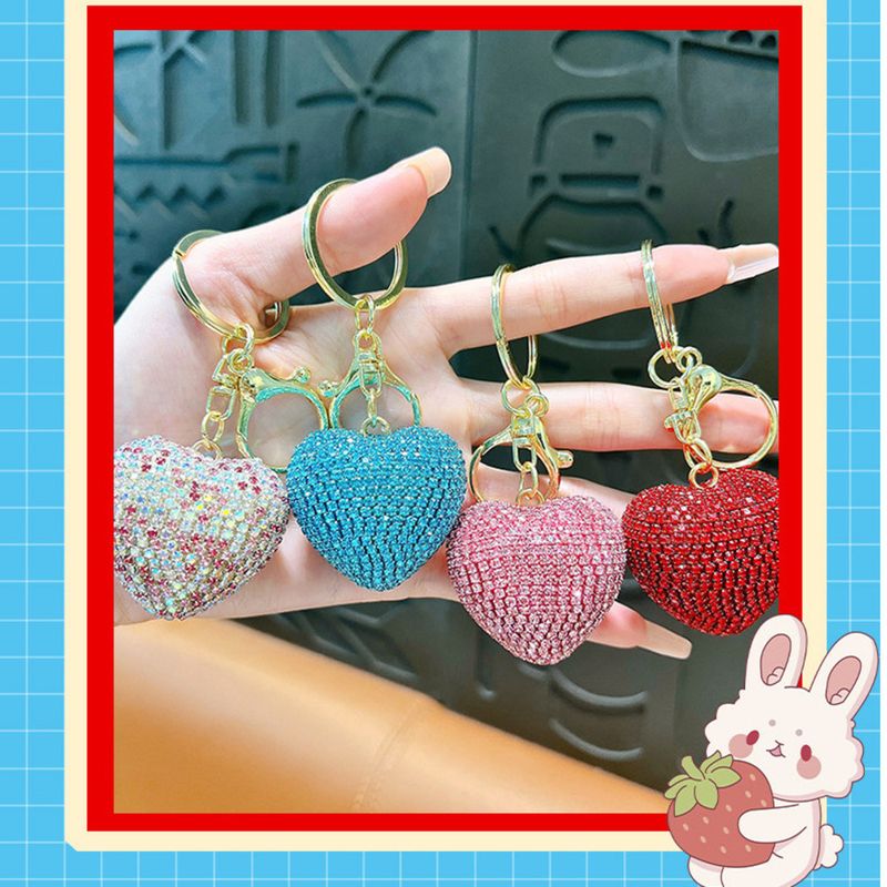 Porte-clés décoratif en forme de cœur avec pendentif de voiture mignon et coloré incrusté de diamants_voghion.com