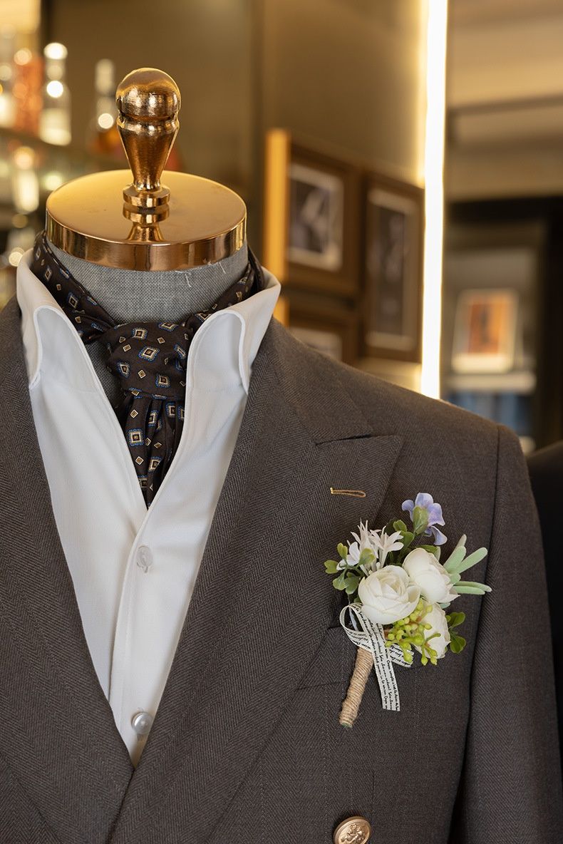 Ensemble trois pièces Cove pour homme, costume croisé, costume de marié, gilet et veste sur mesure_voghion.com