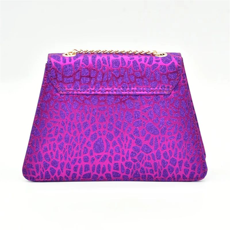 Dinnerparty mit Sandalen mit Schleife und Handtasche für jeden Tag_voghion.com