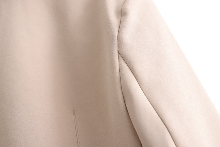 Giacca da donna corta con risvolto sottile da donna + minigonna con spacco a vita alta_voghion.com