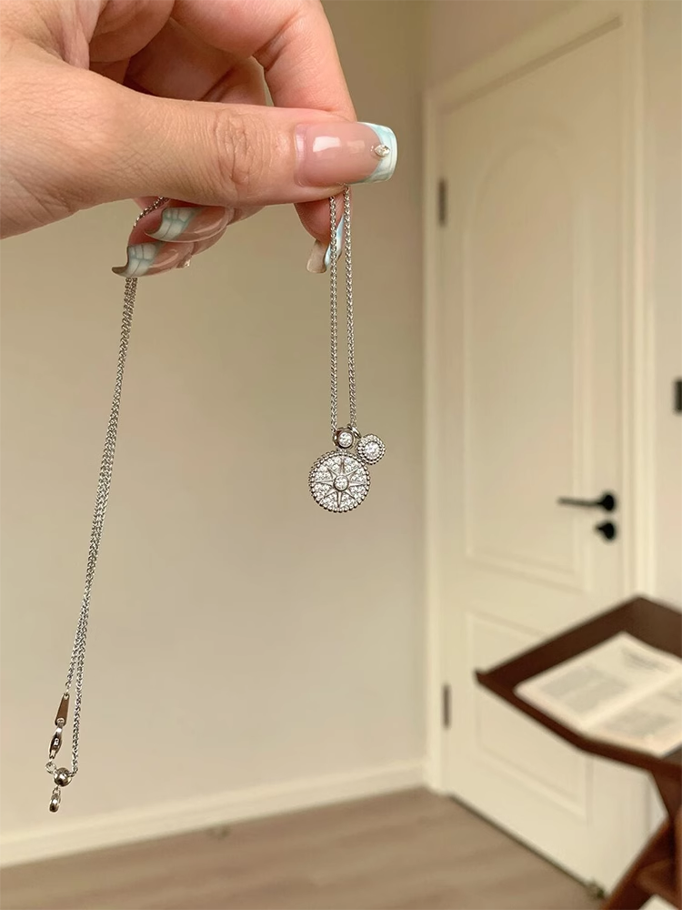 S Pure Silver Sparkling Eight-Pointed Star Compass Necklace French Light Luxury Unique Design Full Diamond Sunflower_voghion.com