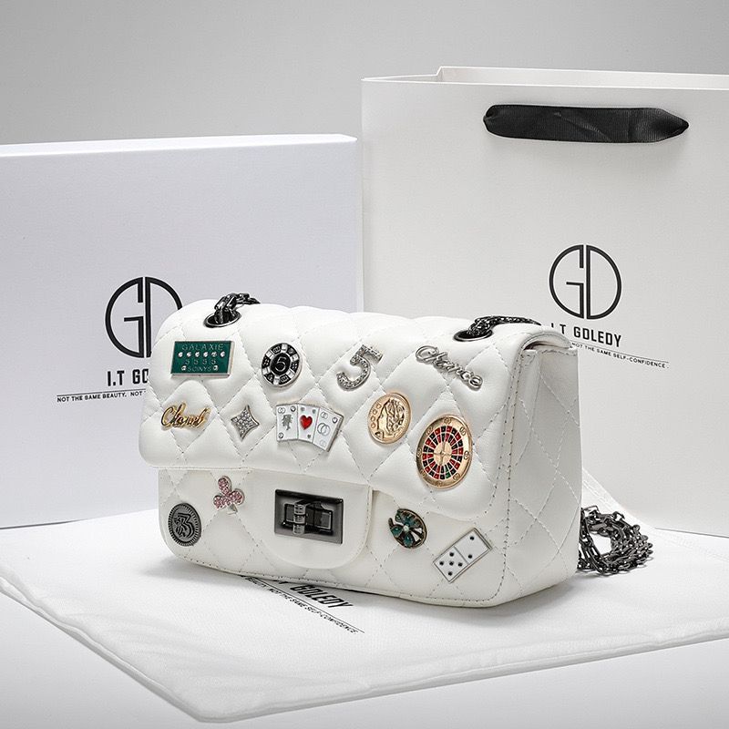 Hong Kong ITGDLEDY borsa a tracolla in pelle leggera di lusso con medaglietta a catena piccola borsa 2024 nuova borsa a tracolla da donna_voghion.com