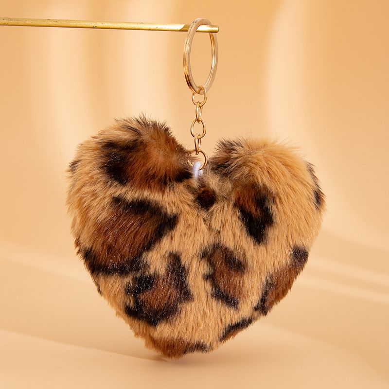 Portachiavi con ciondolo a forma di cuore con stampa leopardata fai da te alla moda e personalizzato, decorazione per borsa con palla di pelo a forma di cuore di pesca_voghion.com